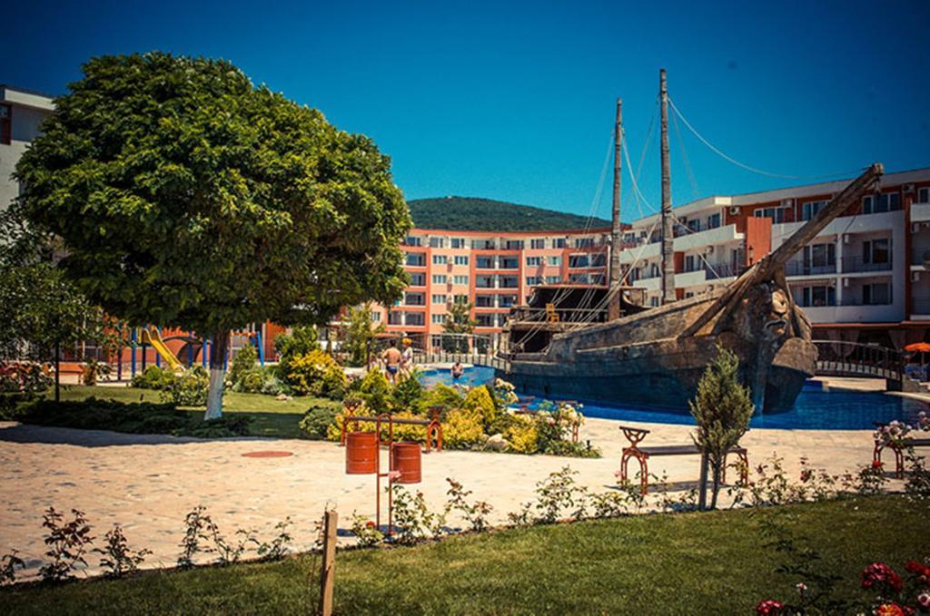 Privilege Fort Beach - Menada Apartments Elenite Dış mekan fotoğraf