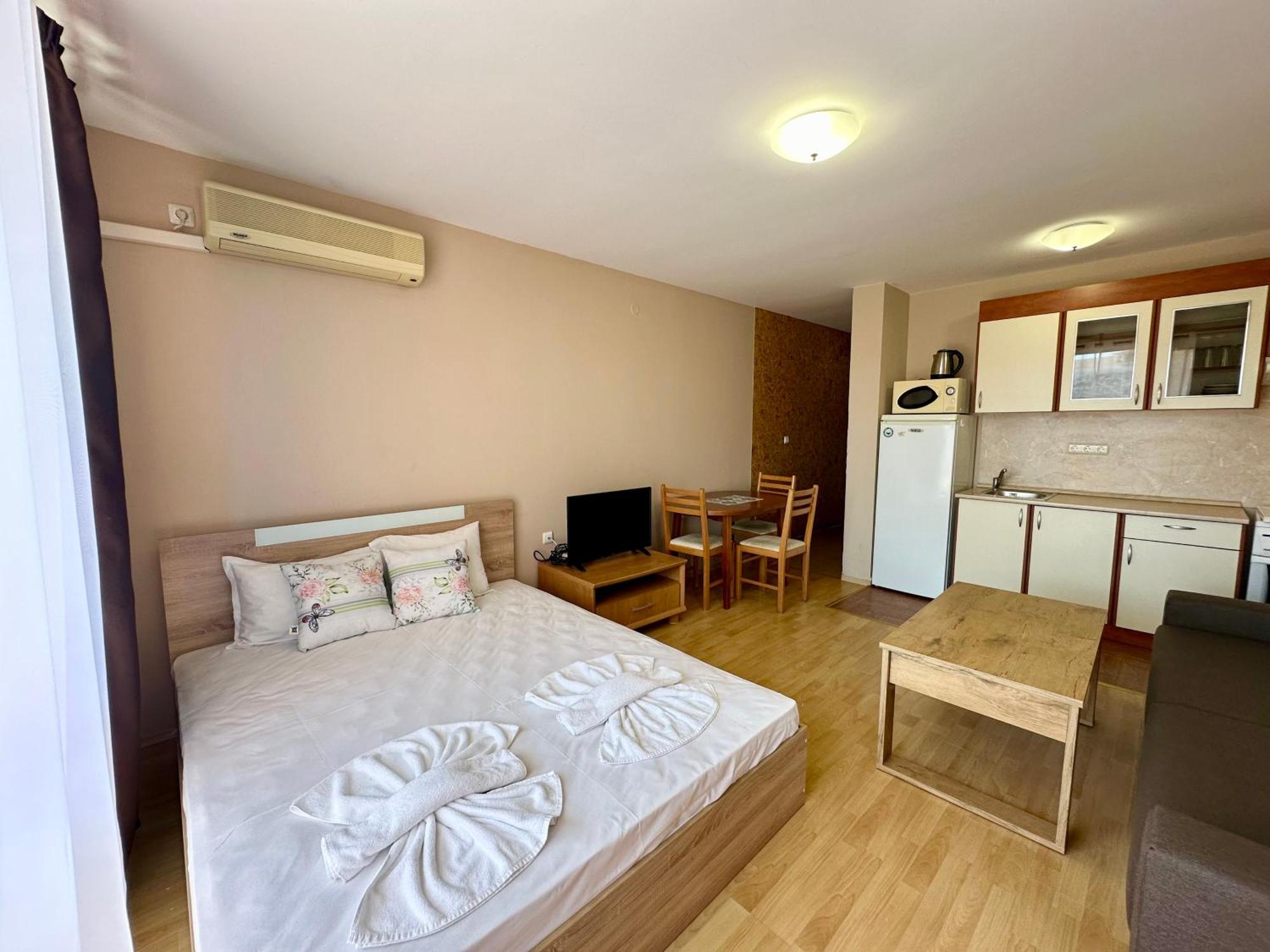 Privilege Fort Beach - Menada Apartments Elenite Dış mekan fotoğraf