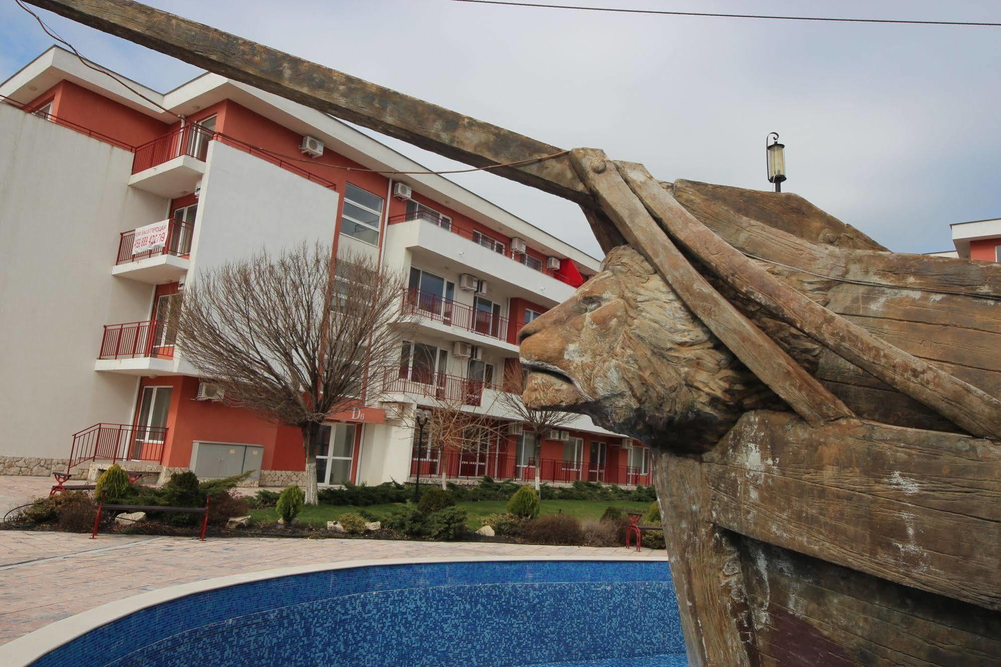 Privilege Fort Beach - Menada Apartments Elenite Dış mekan fotoğraf