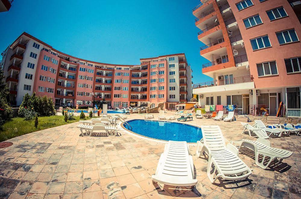 Privilege Fort Beach - Menada Apartments Elenite Dış mekan fotoğraf