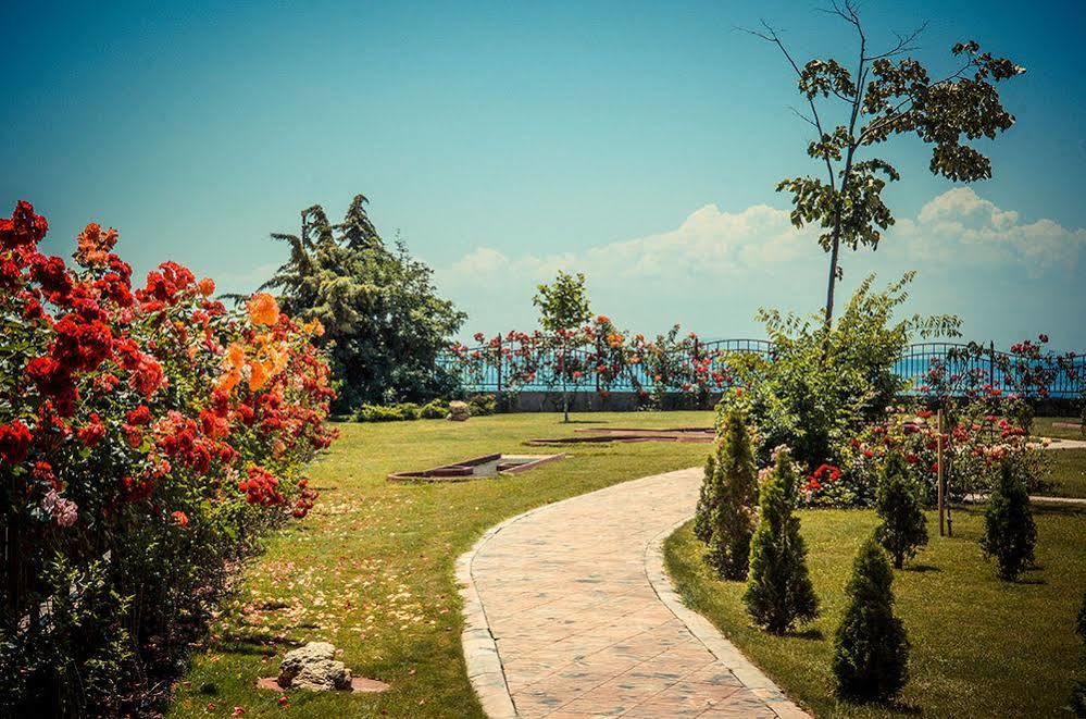 Privilege Fort Beach - Menada Apartments Elenite Dış mekan fotoğraf